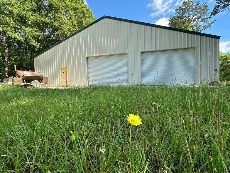 Primary Photo Of 3972 Millside Rd, Laurel Hill Specialty For Lease