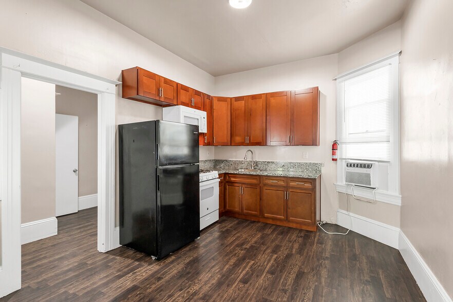 More Photos Of 317 5th St, Marysville Apartments For Sale
