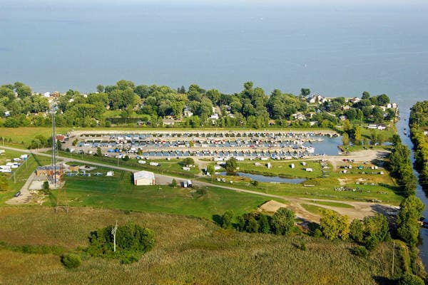 More Photos Of 10420 Harold Dr, Luna Pier Marina For Sale