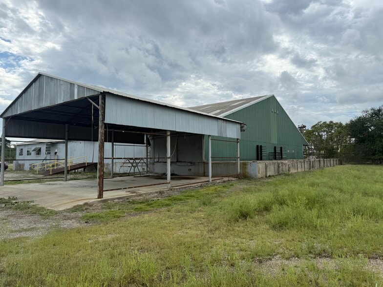 More Photos Of 5100 21st Street, Tulsa Manufacturing For Lease