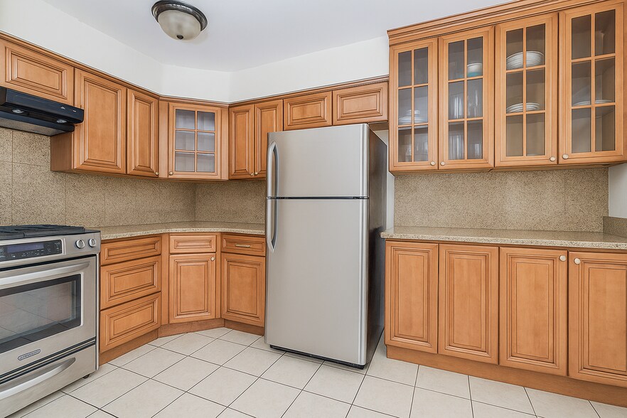 More Photos Of 191 Lamberts Ln, Staten Island Apartments For Sale