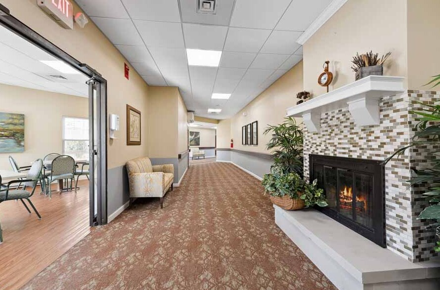 More Photos Of 150 Fox Ridge Dr, Vincennes Congregate Senior Housing For Sale