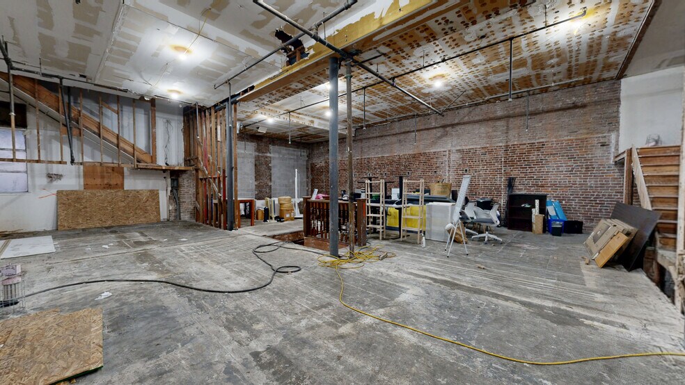 Primary Photo Of 650 Sacramento St, San Francisco Office For Sale