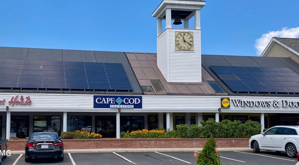 More Photos Of 1600 Falmouth Rd, Centerville General Retail For Lease