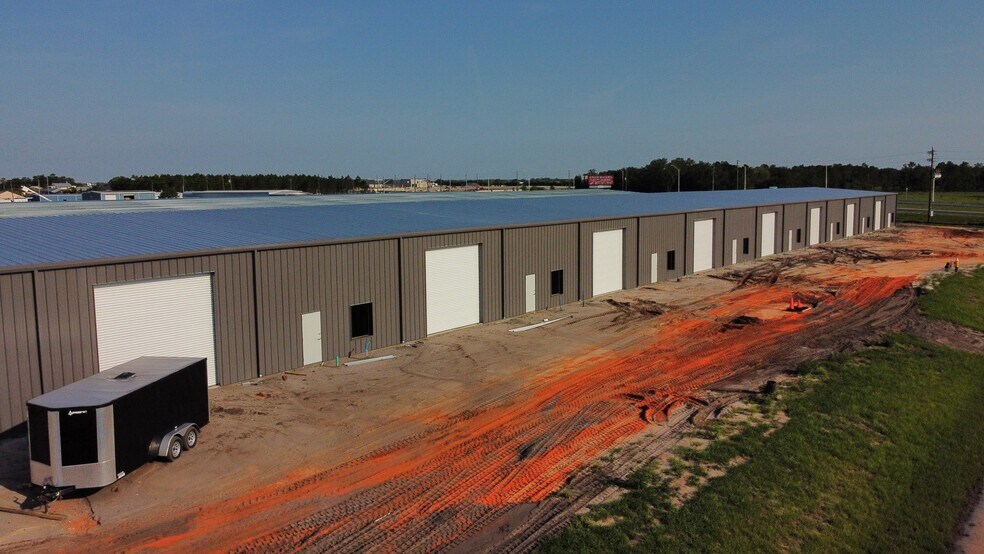 Primary Photo Of 4900 Dundee Rd, Winter Haven Light Manufacturing For Lease