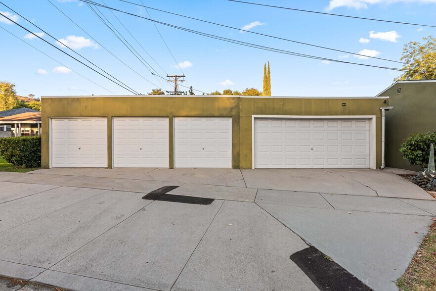 More Photos Of 1717 E Chevy Chase Dr, Glendale Multifamily For Sale