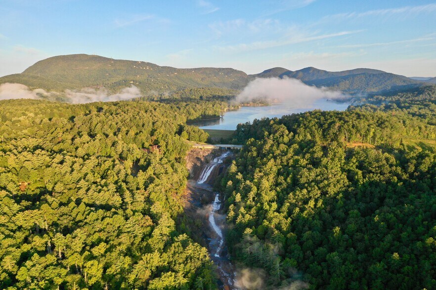 More Photos Of 192 Windward Pt, Lake Toxaway Land For Sale