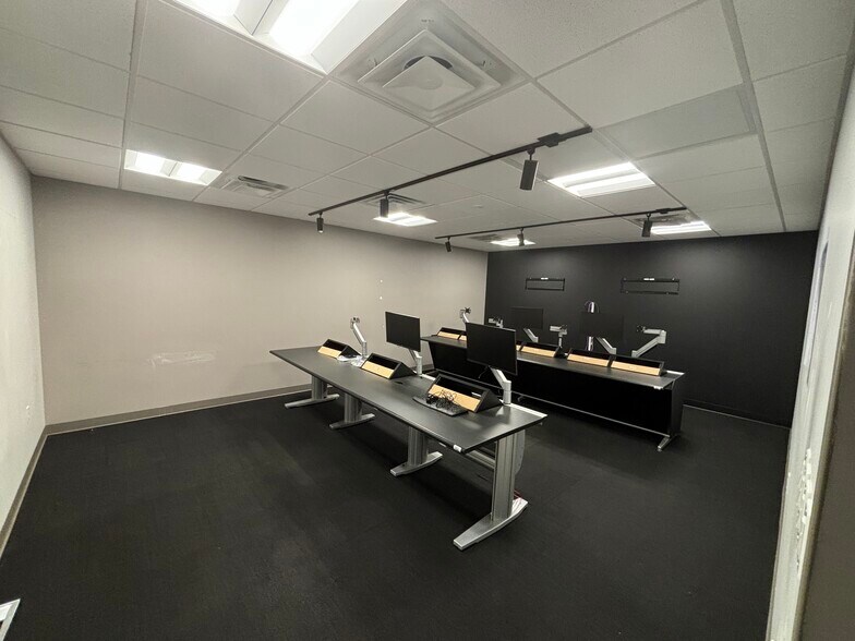 More Photos Of 2320 Killearn Center Blvd, Tallahassee Office For Sale