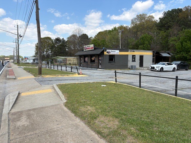 More Photos Of 6496 Highway 85, Riverdale General Retail For Sale