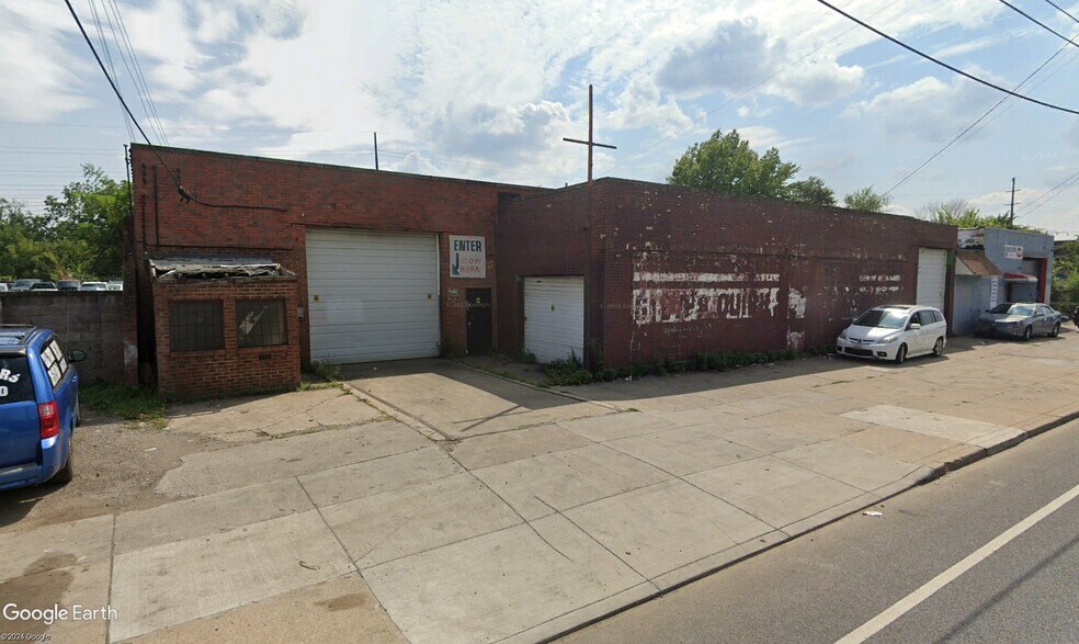 More Photos Of 13618 Miles Ave, Cleveland Warehouse For Sale