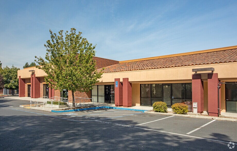 More Photos Of 2092 Concourse Dr, San Jose General Retail For Lease