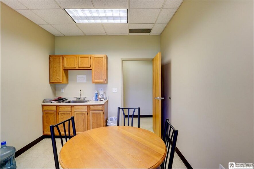 More Photos Of 1850 Lydon Ave, Falconer Manufacturing For Sale