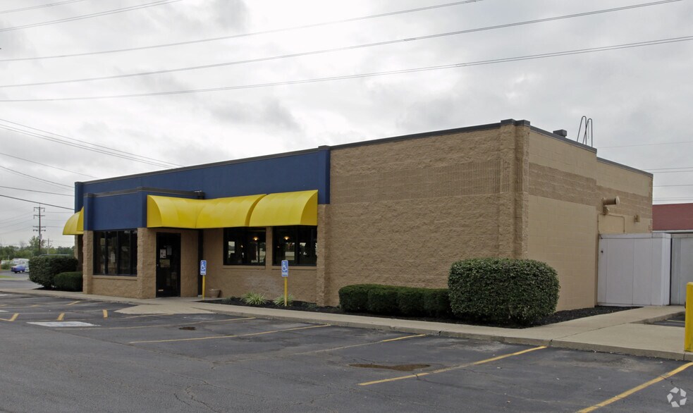 More Photos Of 2511 E Sharon Rd, Cincinnati Restaurant For Sale