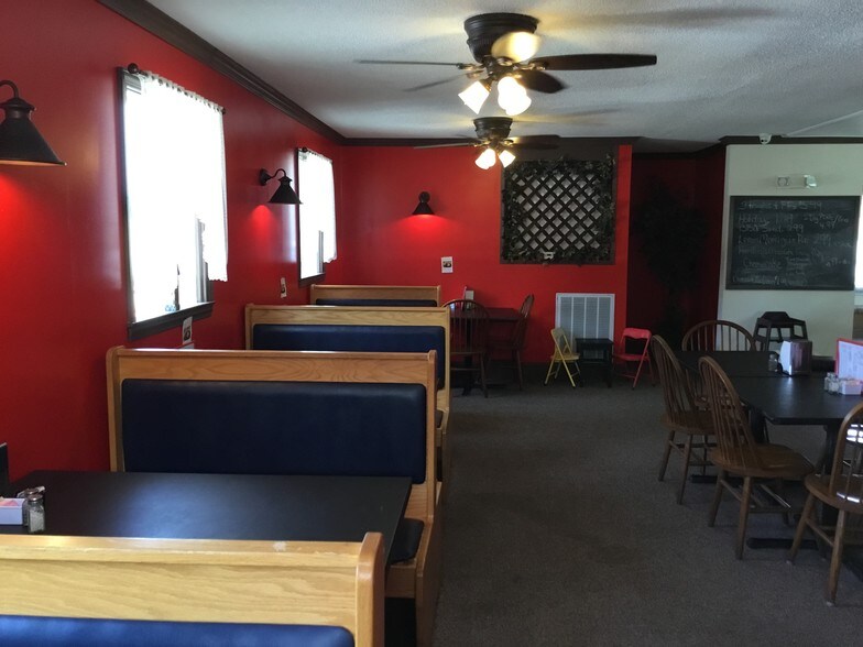 More Photos Of 27 E Main St, Ware Shoals Restaurant For Sale
