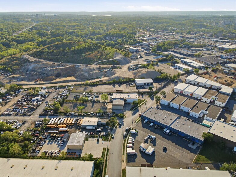 More Photos Of 4801 Stamp Rd, Marlow Heights Warehouse For Lease