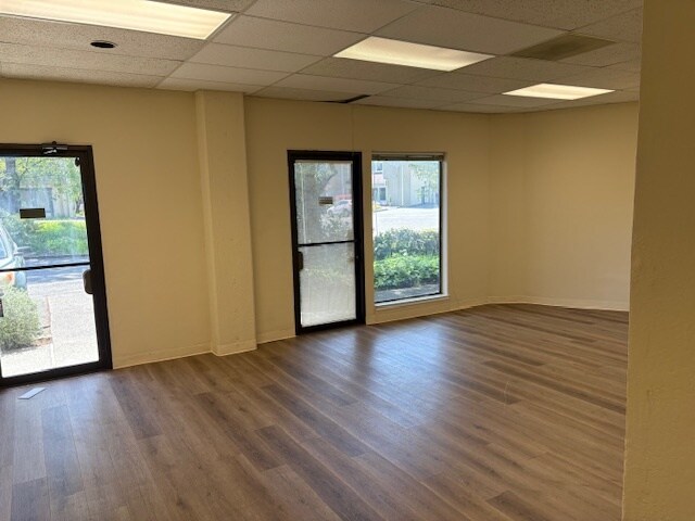 More Photos Of 31 Pamaron Way, Novato Office For Lease
