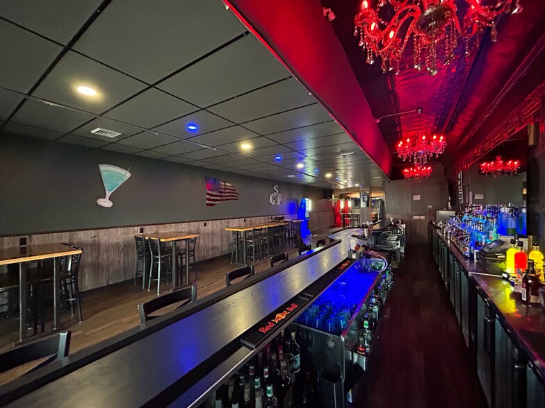 More Photos Of 1117 Ludington St, Escanaba Storefront Retail Residential For Sale