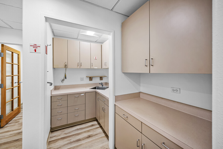 More Photos Of 1304 15th St, Santa Monica Medical For Lease