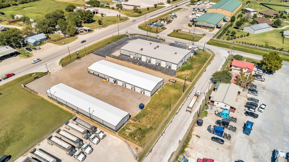 More Photos Of 12250 US Business Highway 287 N, Fort Worth Distribution For Lease