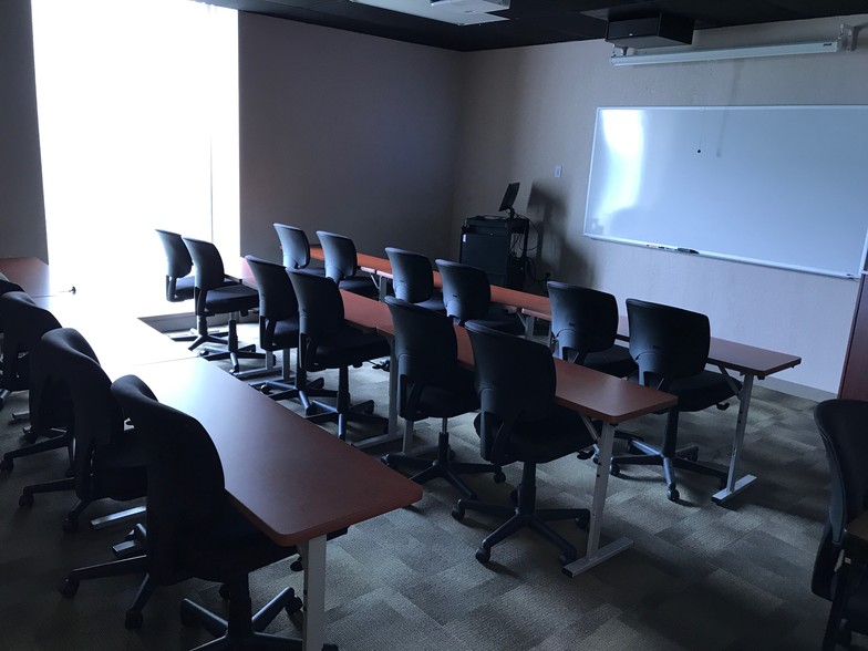 More Photos Of 8030 Arrowridge Blvd, Charlotte Office For Sale