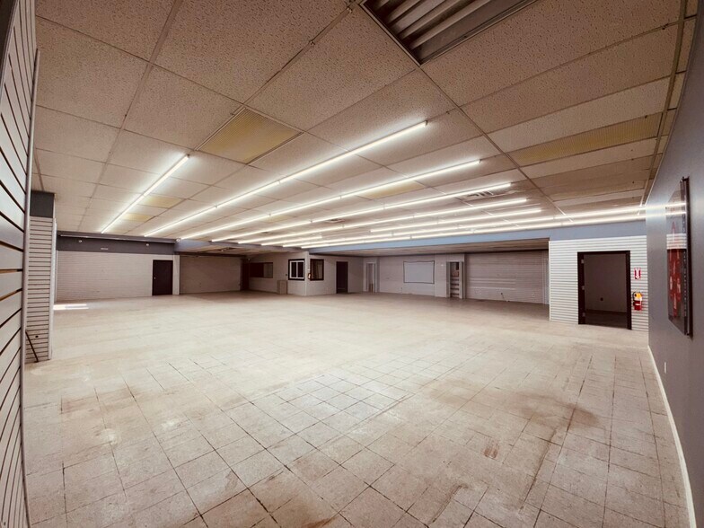 More Photos Of 309 Denton Ave, New Hyde Park Industrial For Lease
