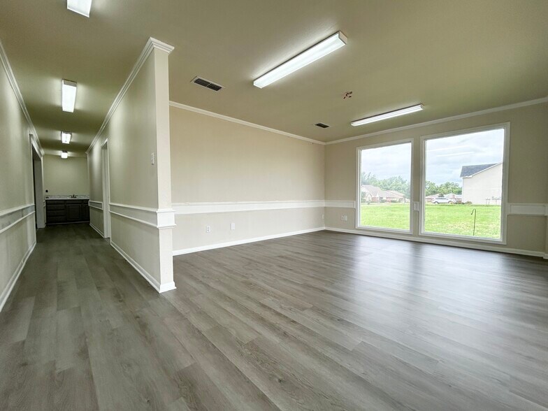 More Photos Of 440 S Hillcrest Dr, Sulphur Springs Medical For Sale