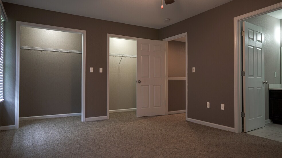 More Photos Of 2500 Ridgeland Cir, Pocahontas Apartments For Sale