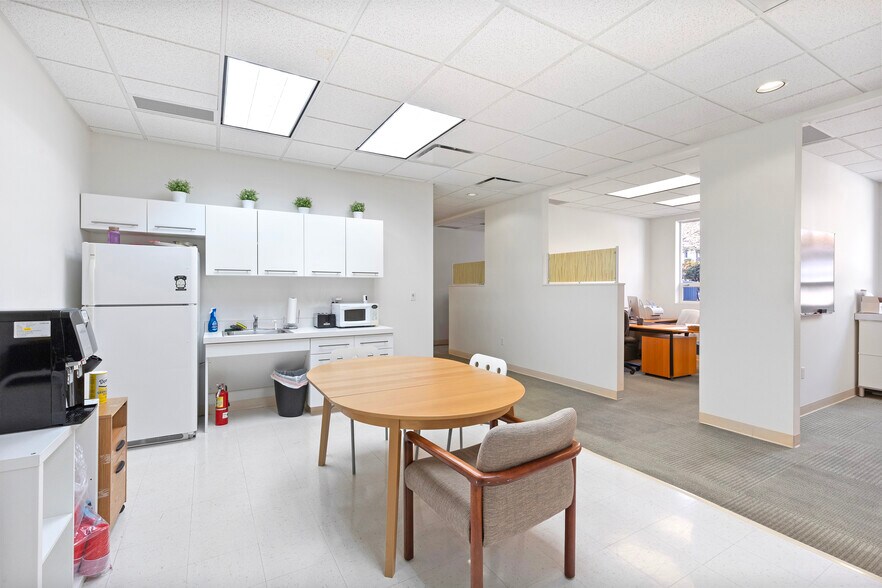 More Photos Of 549 Us-30, Imperial Warehouse For Sale