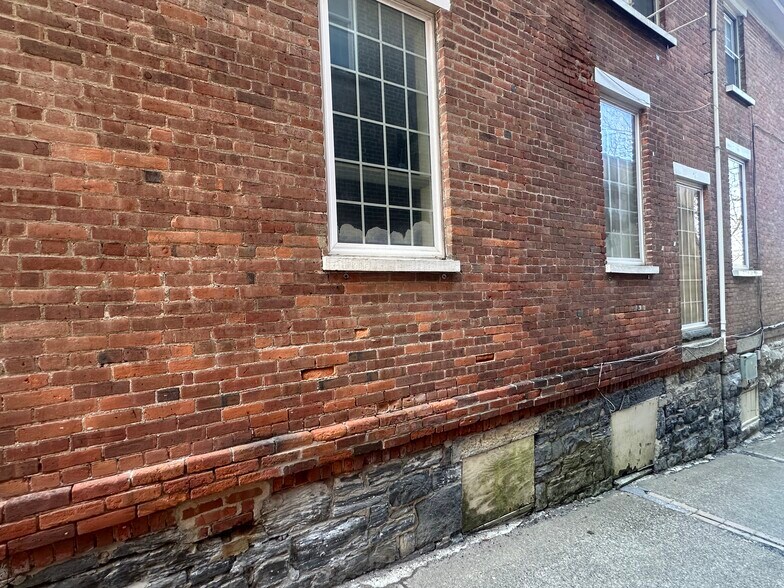 More Photos Of 155-157 Spring St, Newton Storefront Retail Residential For Sale