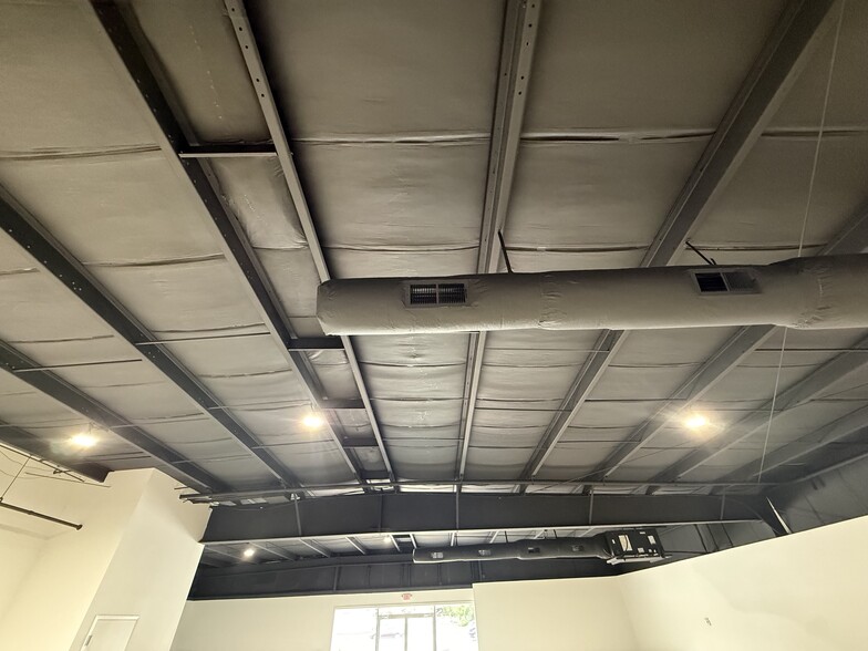 More Photos Of 5780 Dorchester Rd, Charleston Warehouse For Sale