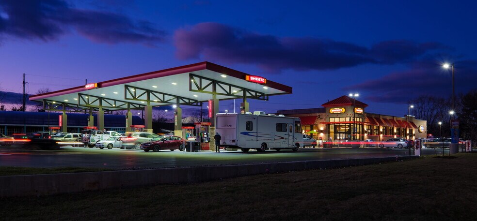 More Photos Of 133 Botanical Blvd, Winchester Convenience Store For Sale