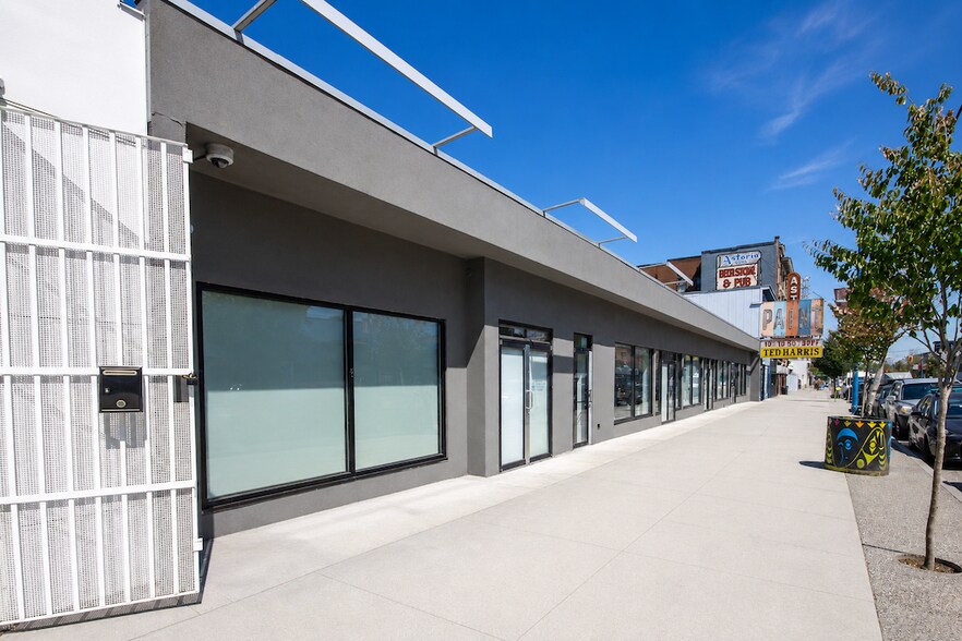 More Photos Of 717-727 E Hastings St, Vancouver Storefront For Lease