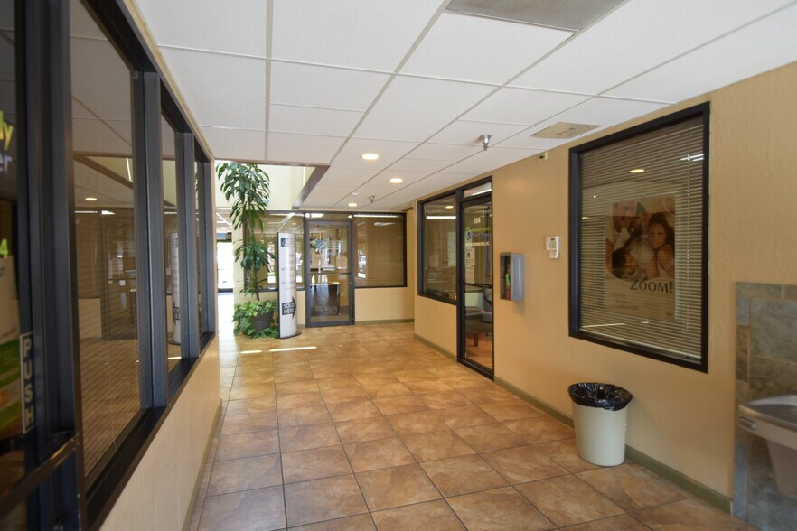 More Photos Of 425 W 7th St, Hanford Office For Sale