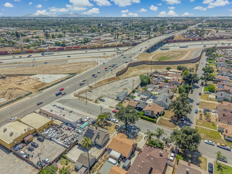 More Photos Of 1208 W Highland Ave, San Bernardino Auto Dealership For Lease