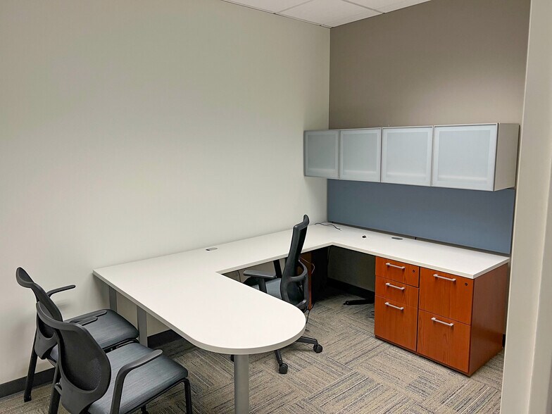 More Photos Of 3854 American Way Dr, Baton Rouge Office For Lease