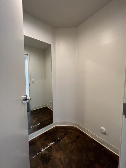 More Photos Of 1230-1240 Churn Creek Rd, Redding Unknown For Lease