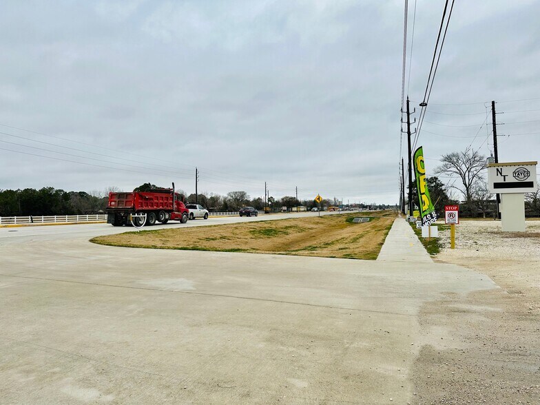 More Photos Of 21224 FM 2100 Rd, Crosby Warehouse For Sale
