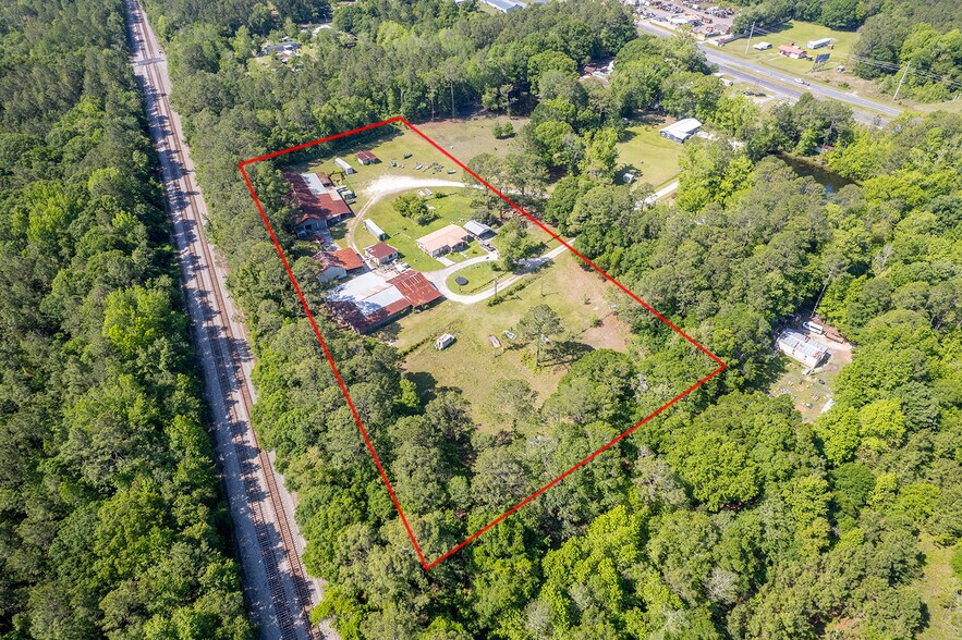 More Photos Of 2856 NE 187th St, Starke Manufacturing For Sale