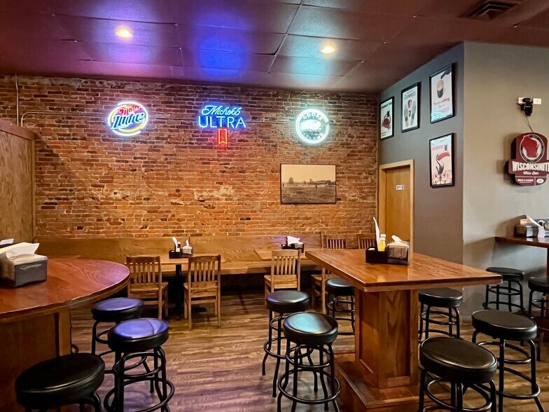 More Photos Of 210 1st St N, Wisconsin Rapids Storefront Retail Residential For Sale