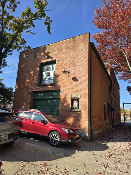 More Photos Of 3723 Pearl Rd, Cleveland Loft Creative Space For Sale