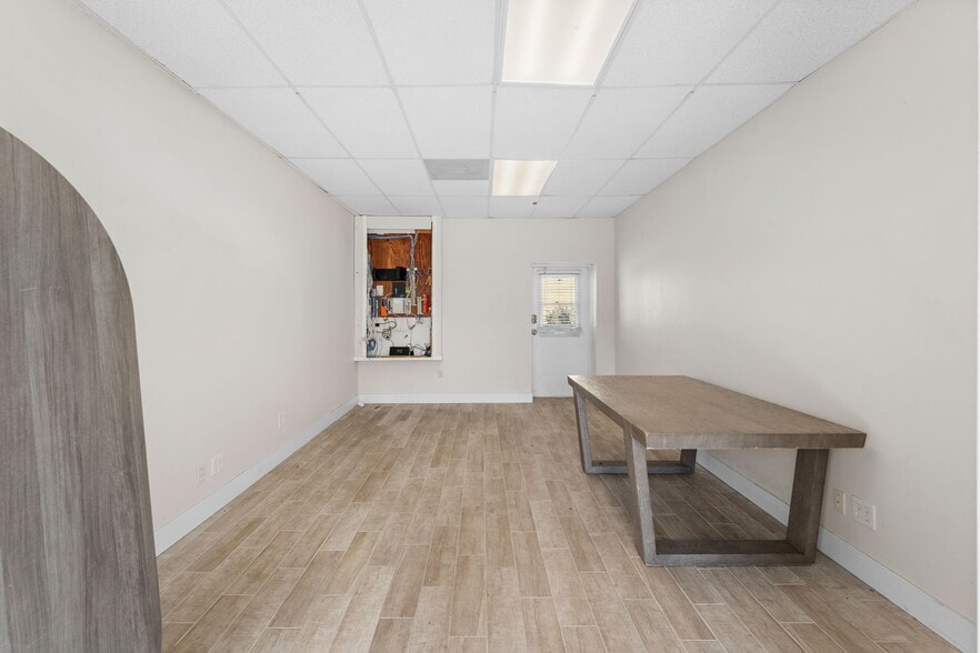 More Photos Of 226 King St, Cocoa Unknown For Lease