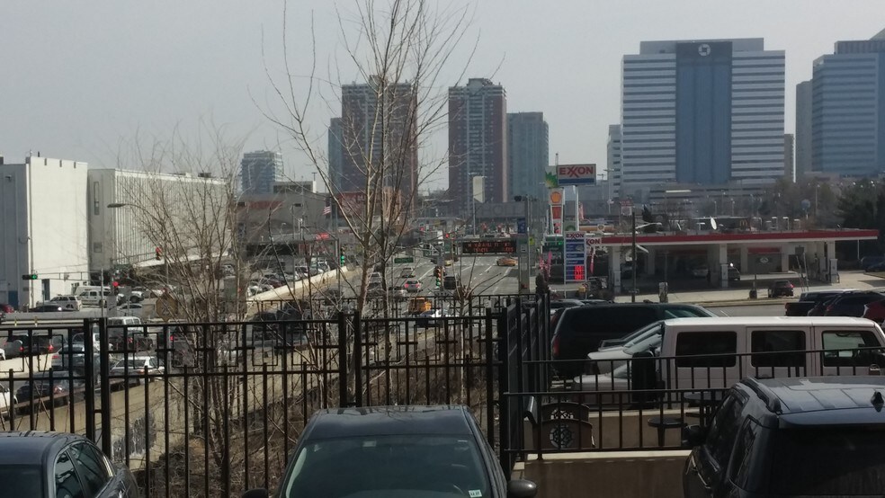 More Photos Of 215 Coles St, Jersey City Warehouse For Lease