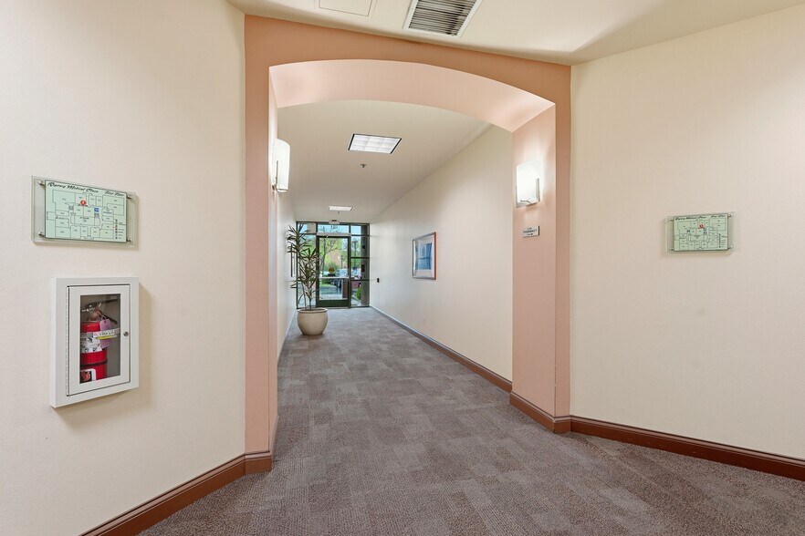 More Photos Of 1000 Newbury Rd, Thousand Oaks Medical For Sale
