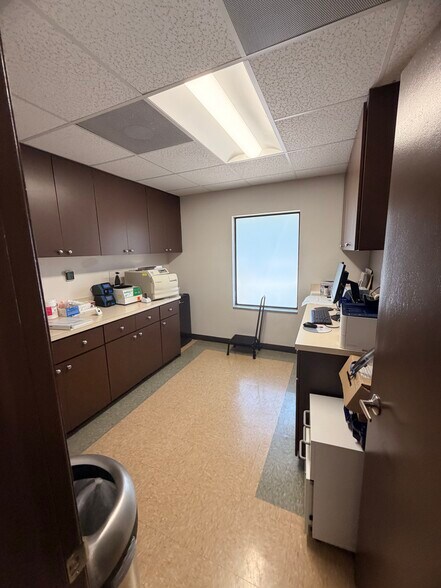 More Photos Of 3251 N 66th St, Saint Petersburg Medical For Lease