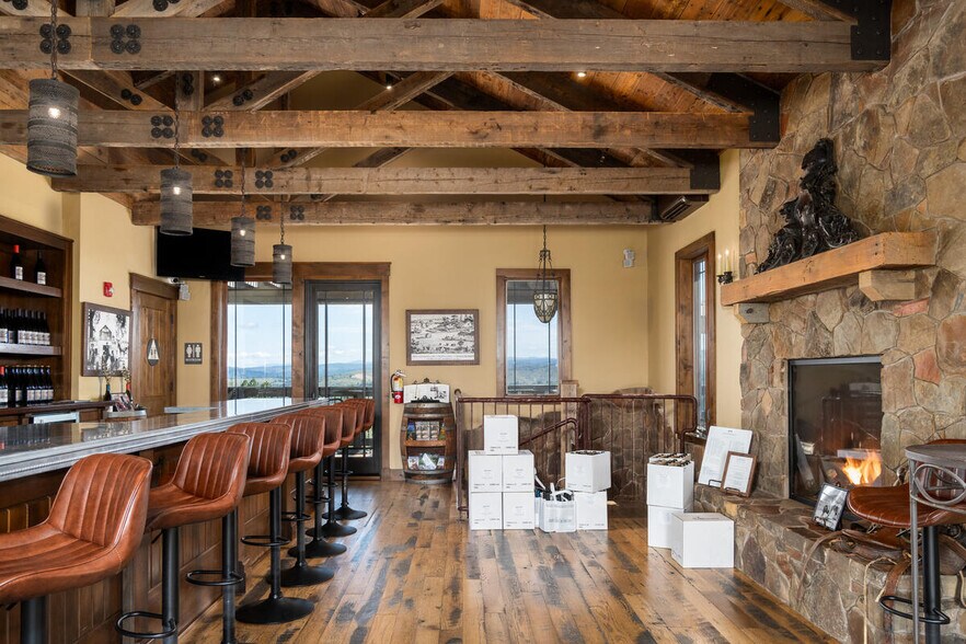 More Photos Of 8054 Fairplay Rd, Somerset Winery Vineyard For Sale