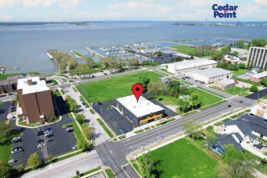 Primary Photo Of 419 E Market St, Sandusky Hotel For Sale