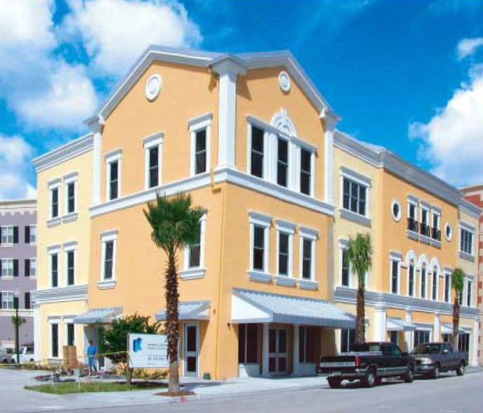 More Photos Of 3801 Avalon Park East Blvd, Orlando Unknown For Lease