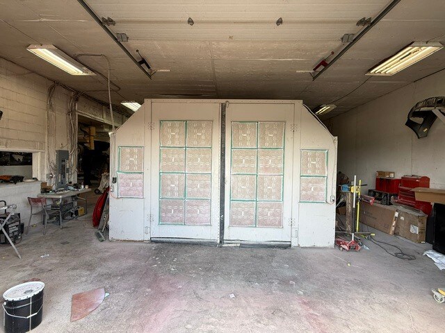 More Photos Of 3921 Donnelly Dr, Kemptville Auto Repair For Sale