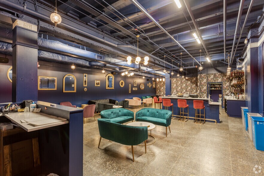 More Photos Of 101-103 W Main St, Durham Office For Lease