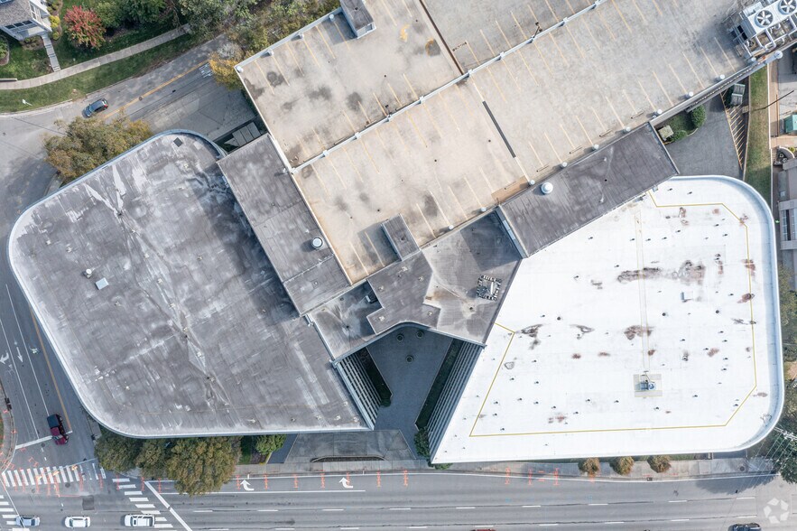 More Photos Of 3401 West End Ave, Nashville Office For Lease